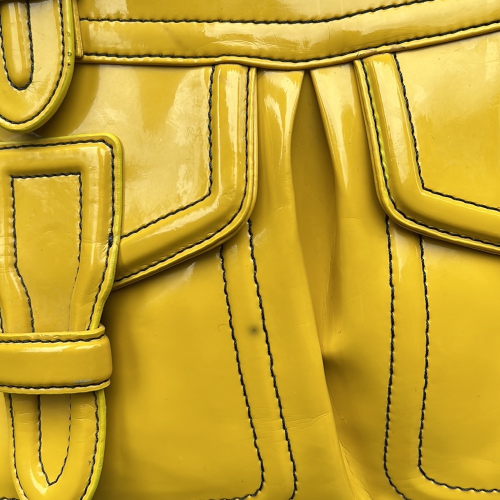 Yellow patent look Maxx New York bag - Picture 6 of 12